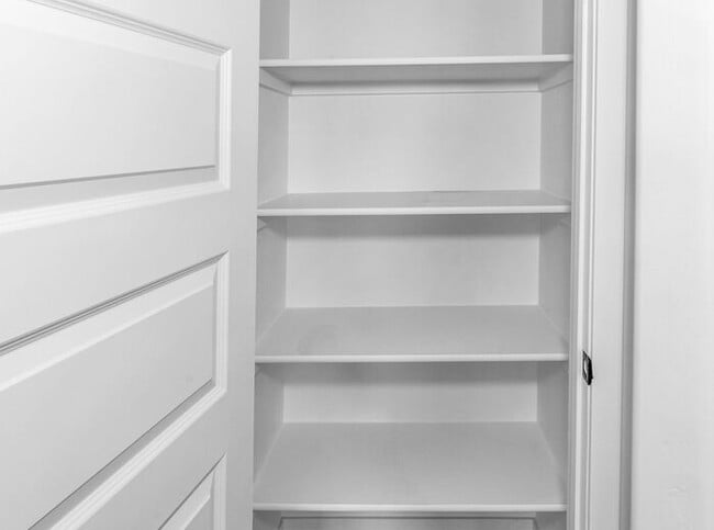 Building Photo - Beautiful Brand-New 3 Bedroom Home Near the Colorado River & Trail System