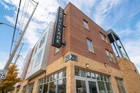 Building Photo - 257 E 12th Ave