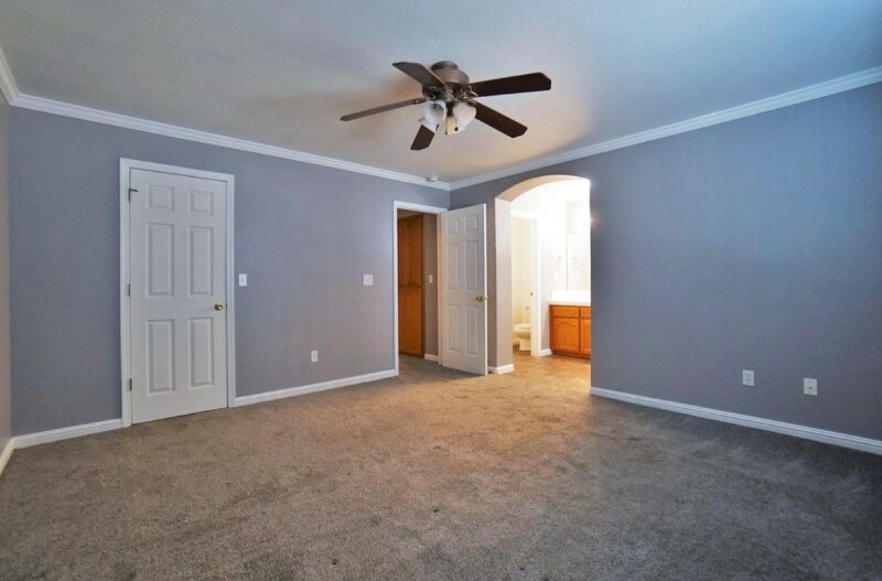 Building Photo - 973 Himalaya Ln