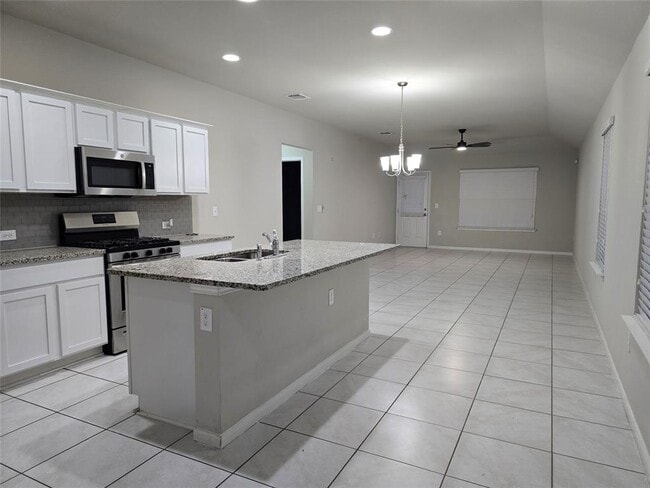 Building Photo - 10303 Tildon Ave