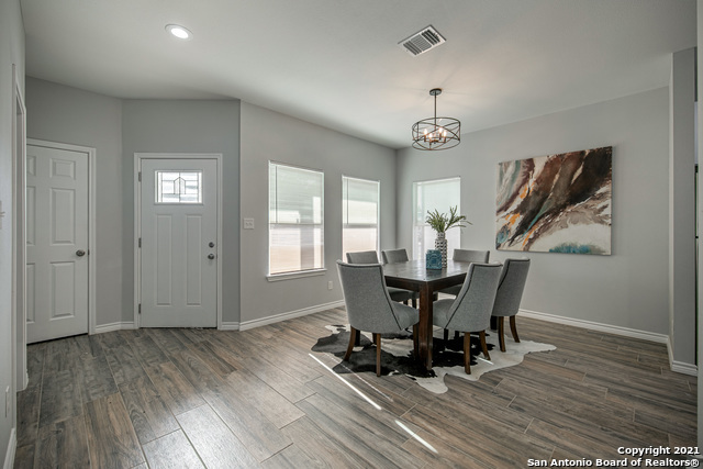 Building Photo - 310 Gabriel-