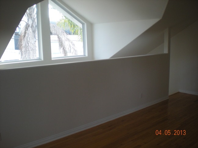 Building Photo - 1306 Electric Ave