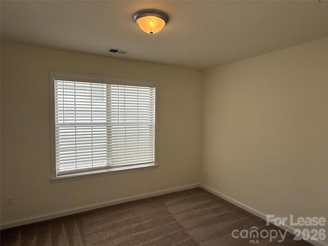Building Photo - 10411 Hellebore Rd