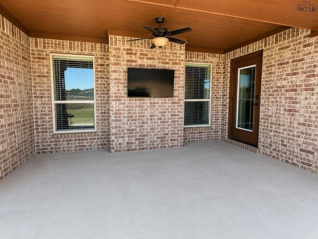 Building Photo - 6206 Talon Trail