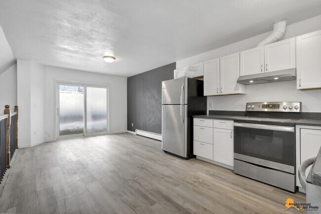 Building Photo - 4011 E Turnagain Blvd