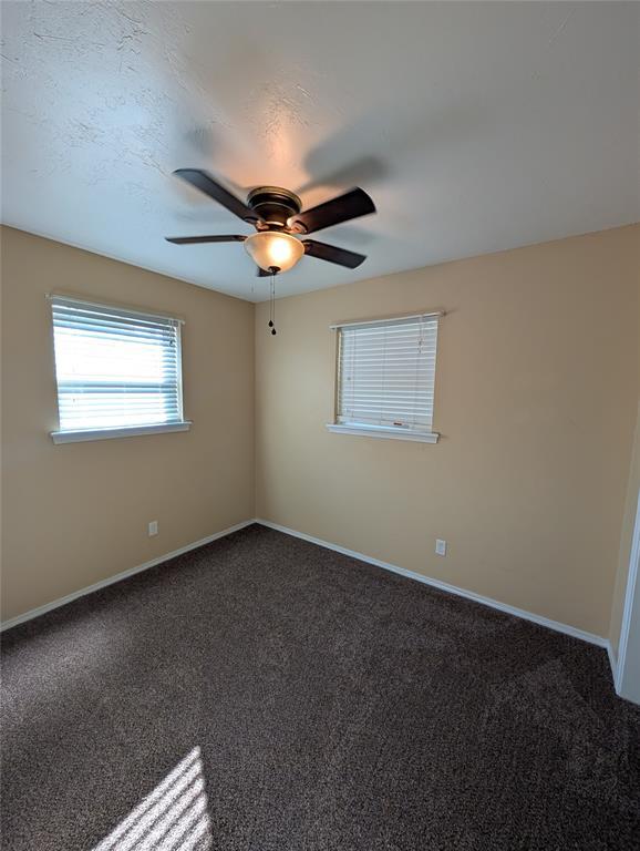 Building Photo - 1404 Heather Ln