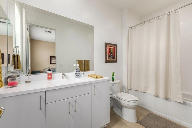 Building Photo - 16510 N 92nd St