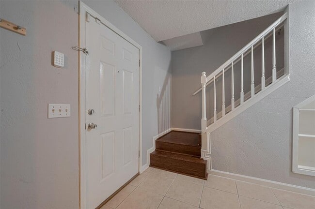 Building Photo - 3610 Bee Bayou Ln