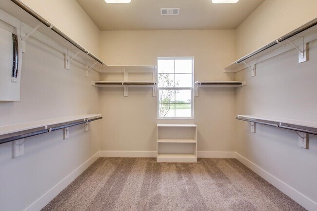 Building Photo - 76 Palmero Way