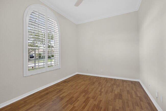 Building Photo - 2675 Pyes Harbour