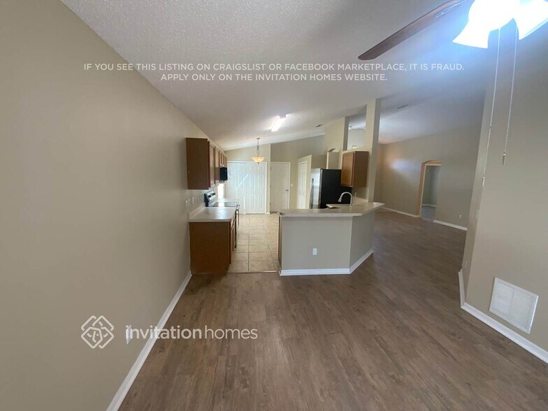 Building Photo - 214 Oak Branch Dr