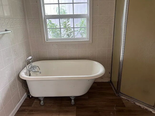 Building Photo - 2 Bedroom 1 Bathroom house in Laurens SC