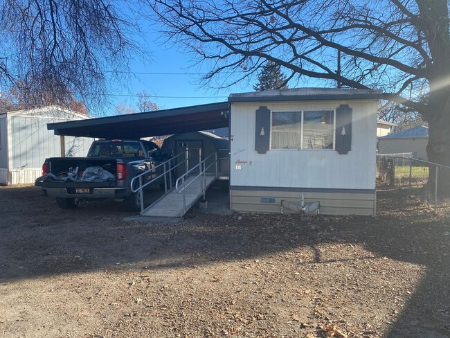 Building Photo - 1bed, 1bath, mobile home (Kuna)