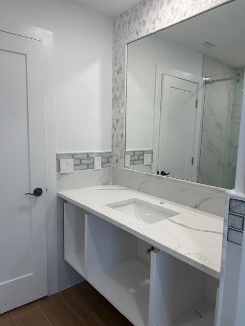 Building Photo - 860 Brightwood Way