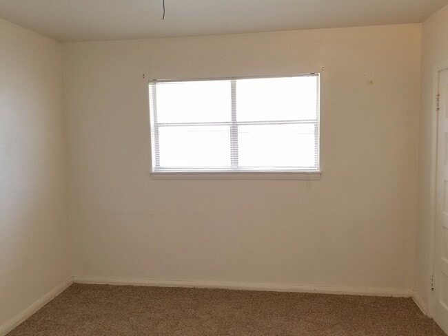 Building Photo - HOME IN NORTHWEST CLOVIS