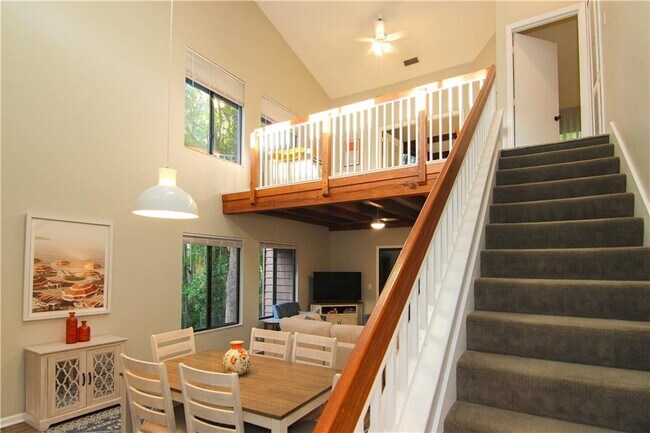 Building Photo - 875 Wimbledon Dr