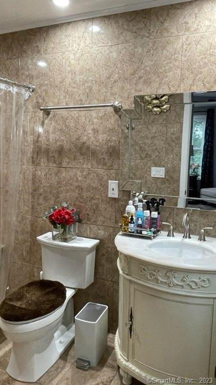 Building Photo - 994 Bunker Hill Ave