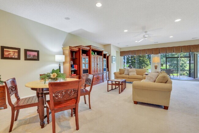 Building Photo - 5 Lacebark Ln