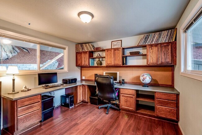 Building Photo - 6917 Olive Ave