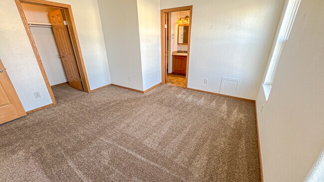 Building Photo - 1229 Sonata Lane