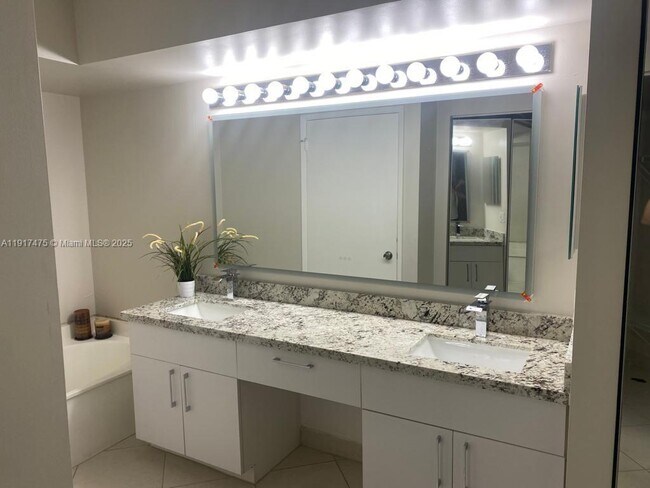 Building Photo - 3400 NE 192 St