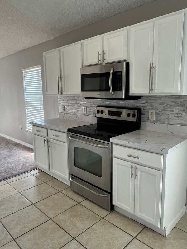 Building Photo - 1019 N Platte Way