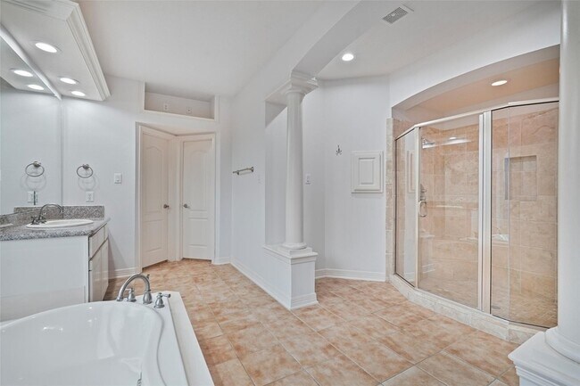 Building Photo - 6915 Monarch Lake Ln