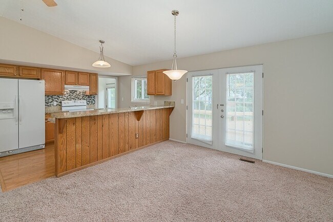 Building Photo - 2630 Glenbrook Ct