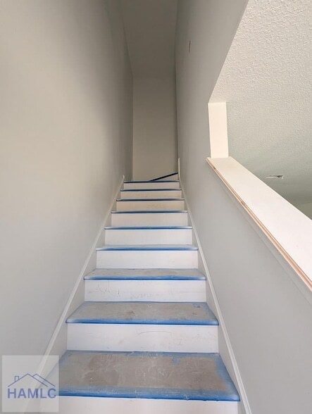 Building Photo - 20-B1 Frasier Ln SW