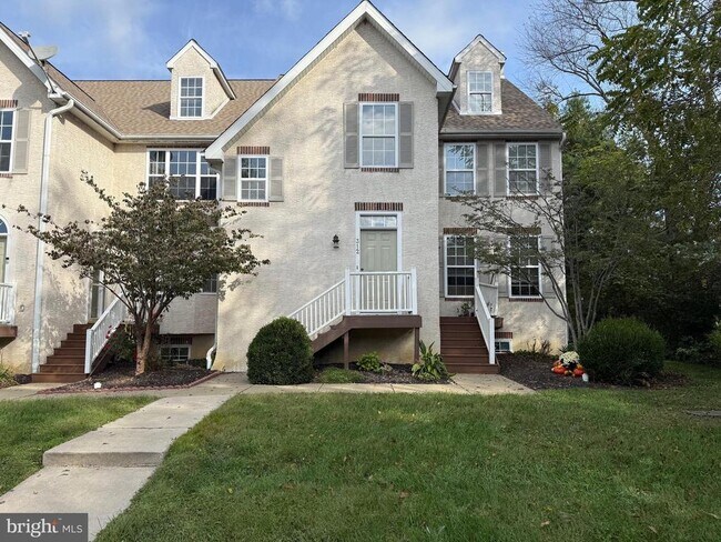 Building Photo - 312 River Birch Cir