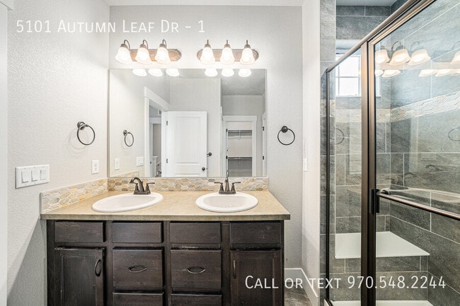 Building Photo - 5101 Autumn Leaf Dr