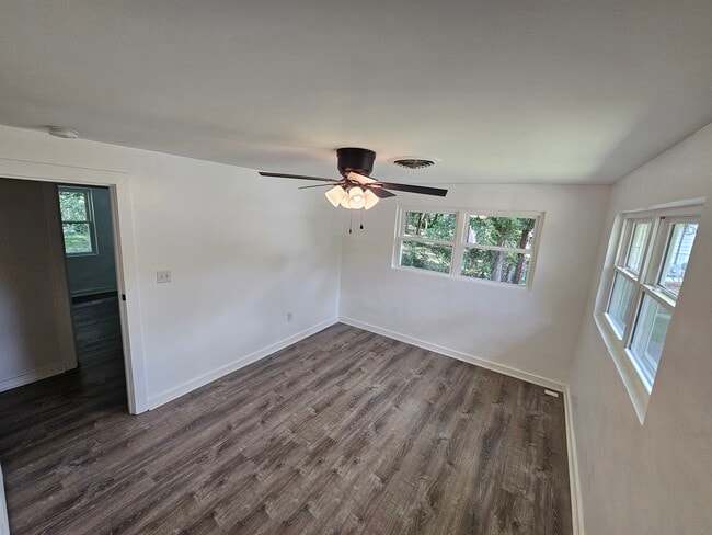 Building Photo - 1210 Barcelona Dr