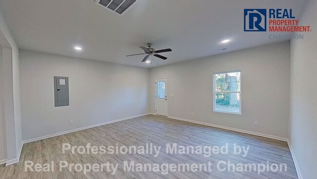 Building Photo - Newly Constructed 3 BD 2.5 BA w/Open Floor Plan