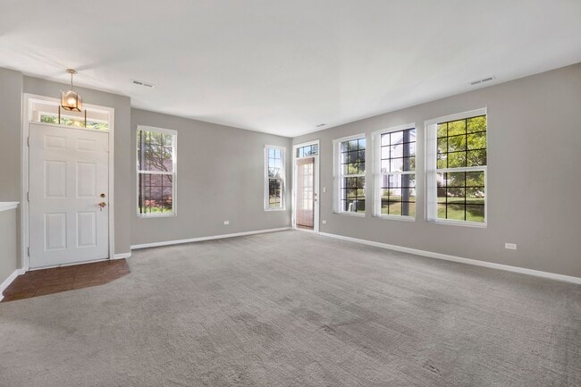 Building Photo - 1574 Millbrook Dr