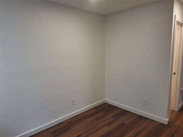 Building Photo - 111 E Rogers St