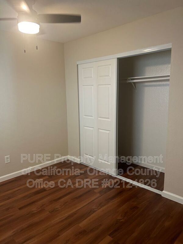 Building Photo - 208 19th St