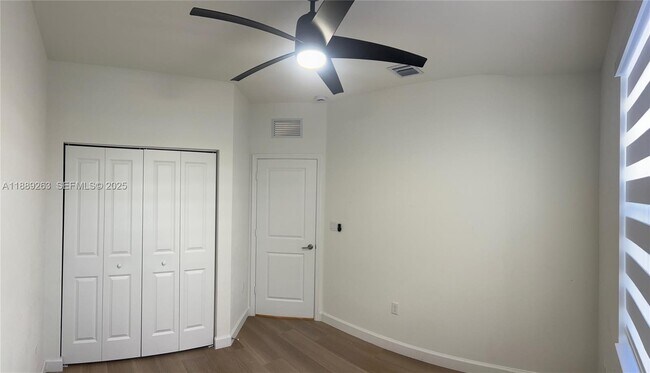 Building Photo - 2451 SE 28th St