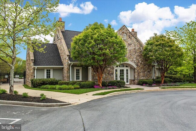 Building Photo - 3907 Braveheart Cir