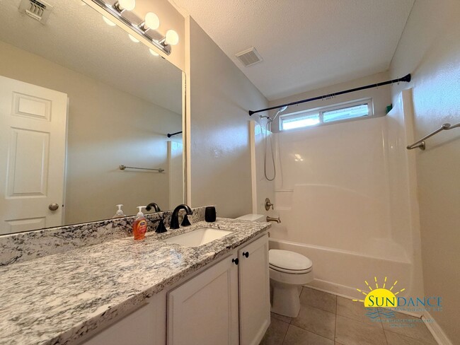 Building Photo - Spacious 4BR Home in Brooke Estates with Community Amenities!