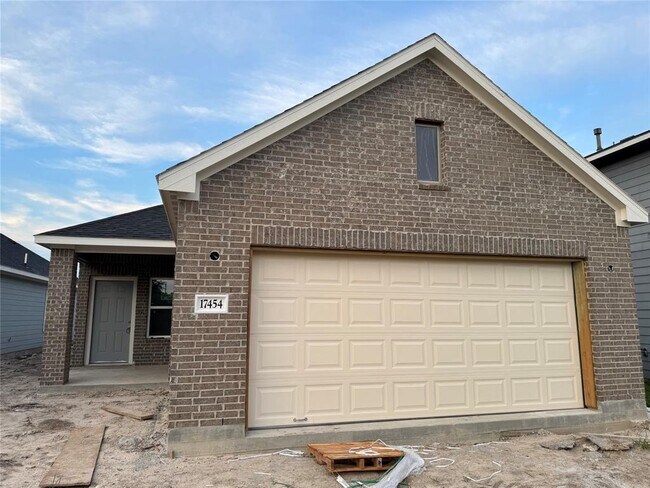 Primary Photo - 17454 Wigeon Way Dr