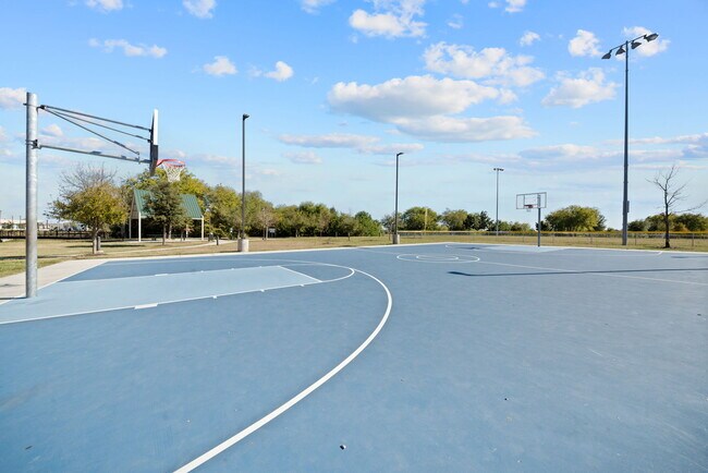 Building Photo - 12241 Cashton