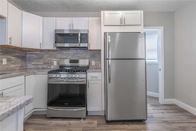 Building Photo - 539 S Monroe St