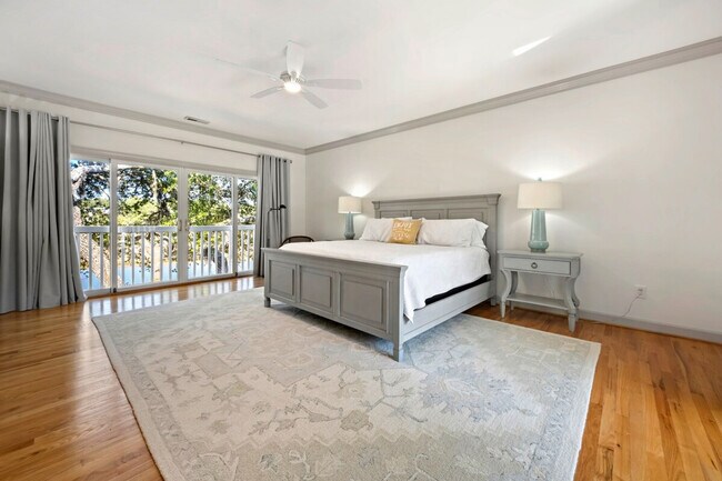 Building Photo - 773 Bonnyneck Dr