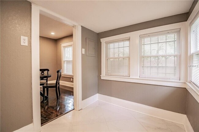 Building Photo - 3/2 Seminole Heights Bungalow