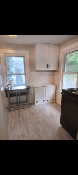 Building Photo - 651 Jersey Ave