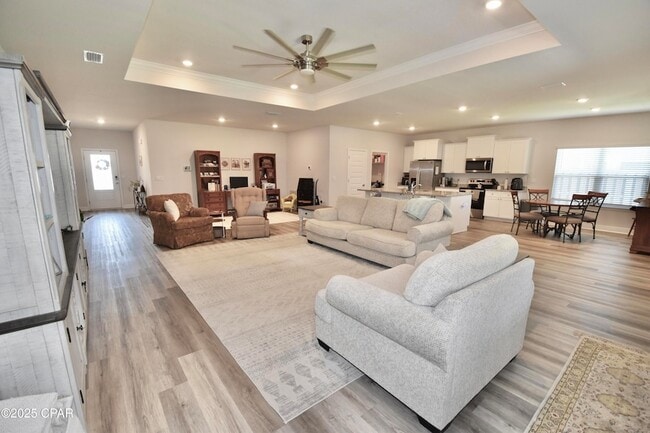 Building Photo - 4858 Sweetspire Dr