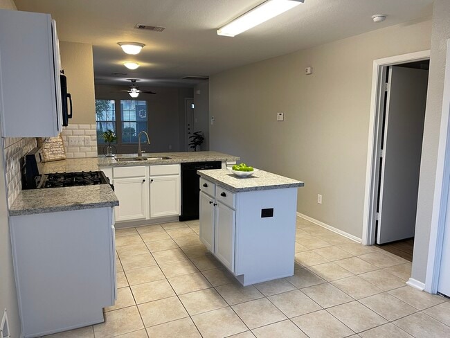 Building Photo - 1603 Nichole Woods Dr