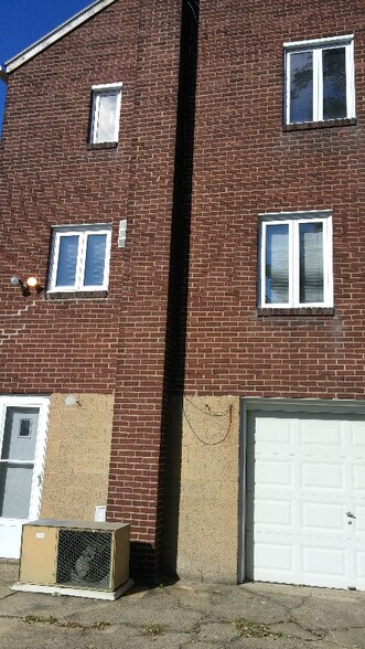 Building Photo - 6318 Glenview Pl