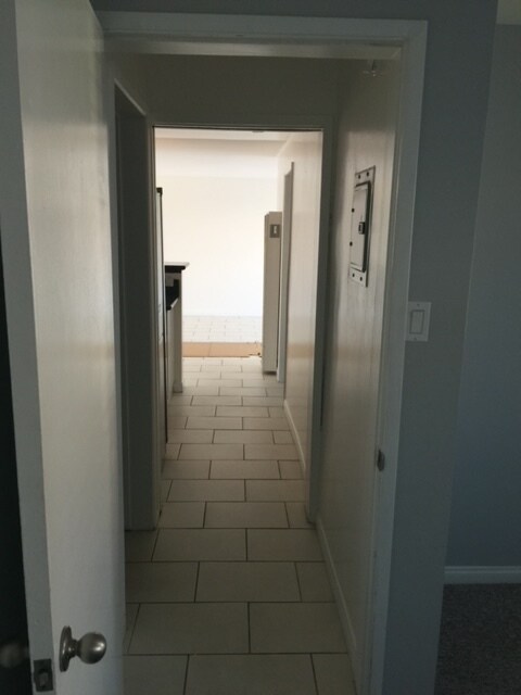 hall to bedrooms and bath - 102 Vista Del Mar Vis