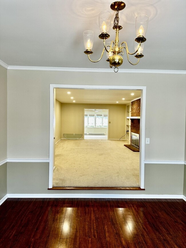 Building Photo - 2948a Candlelight Way